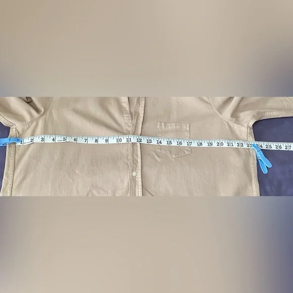 Frank & Eileen Eileen Button-Up Shirt Famous Denim Size: M Sand - Picture 15 of 16